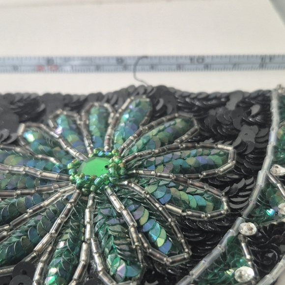 Black and Green Beaded Clutch - Picture 7 of 9